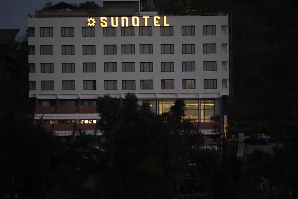 Sunotel Saputara Exteriör bild